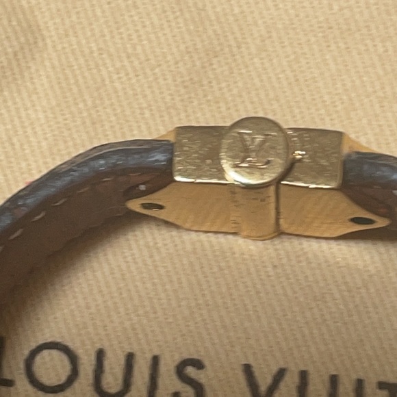 Louis Vuitton Monogram Bracelet - Picture 7 of 11